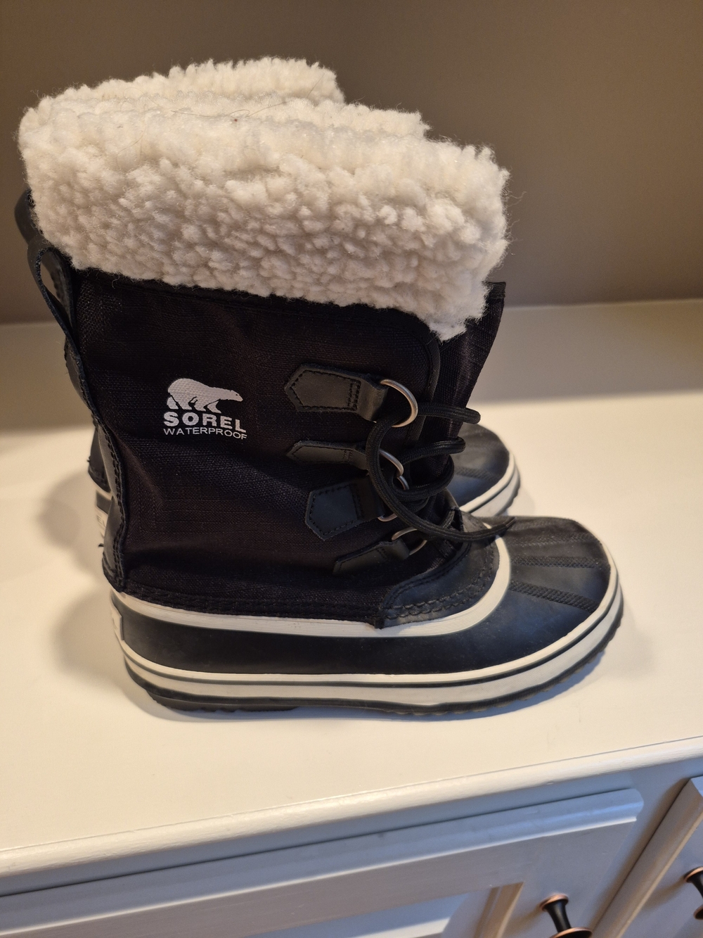 Sorel Winter Carnival Womens Duck Snow Boots Sz 7 Black Waterproof.  Like new.